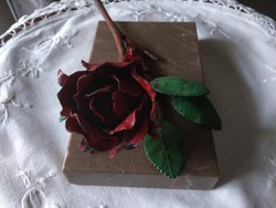 Festett vas rózsa márvány lapon