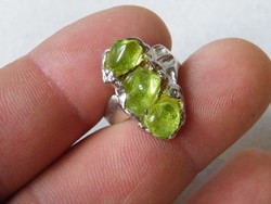 KK563 Zöld köves elegáns ezüst gyűrű fémjelzett