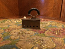 Miniature iron