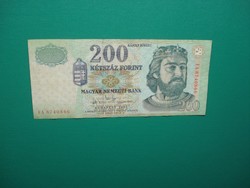 Ropogós 200 forint 2003 FA