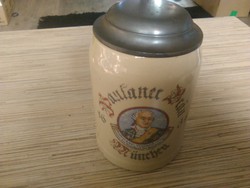 Német kerámia fedeles sörös korsó Paulaner München. (Csak 3 napig)