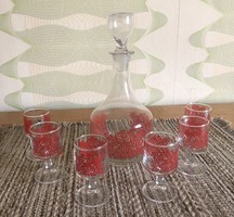 Retro pile set with red pattern