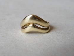 KK738  9 karátos sárga arany gyűrű fémjelzett