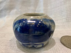 Kinai kis tároló edény kékfestéssel