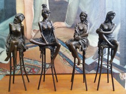 Erotikus bárhölgy bronz szobrok 