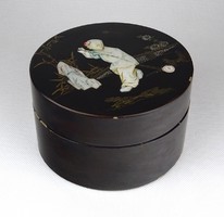 1A294 Régi fekete kínai kagyló berakásokkal díszített lakkdoboz 13 cm