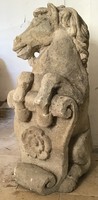 2 db. kő ló szobor kizárólag saralea részére 