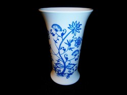 Jelzett német Royal porcelán hagyma mintás váza 15,5 cm