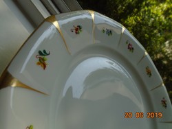 Altwien Karlsbad Biedermeier kézzel festett 12 szögletes  tányér,színes apró Meisseni virágokkal