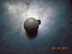 Csiszolt ásvány gömb medál