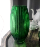 Emerald green ribbed glass vase 21cm