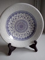 Arabesque blue rosette small flower pattern deep plate with wide embossed frame - 22 cm