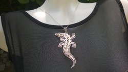 Különleges egyedi ezüst filigrán szalamandra függelék-medál