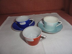 Kőporc Kispest Drasche porcelán, utóda kávés pohár, színes.alátéttel 