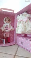 Petitcollin öltöztethető játékbaba, sok ruhával (4 évszak baba)