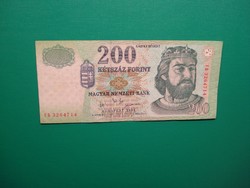 Ropogós 200 forint 2003 FB