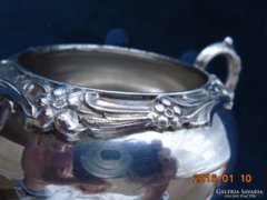 1940 ezüstlemezes Lipman Bros "Old English Reproduction" niellós rátétes virágmintás cukortartó