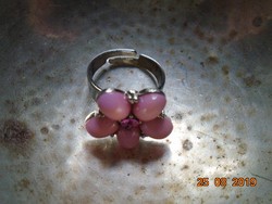 Dekoratív rózsaszín és piros kővel fém gyűrű
