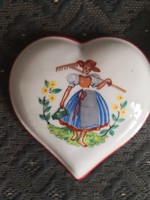 Wonderful drasche heart jewelry holder / bonbonier from the earliest period, 1913-1936