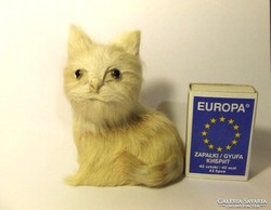 Valódi szőrből, szőrméből készült picike játék cica, macska figura 