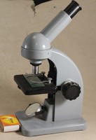 Mikroszkóp 181