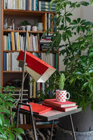 Retro piros-fehér szögletes asztali lámpa Elektrofém Hódmezővásárhely midcentury modern design lámpa