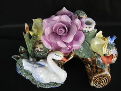Hatalmas jelzett porcelán rózsás hattyús asztaldísz gyertyatartó