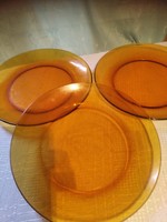 Borostyán színű lapos tányér 3 darab