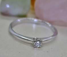 Gyönyörű brillköves 14kt fehérarany gyűrű 