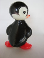 Retro műanyag játék pingvin
