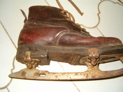 békebeli régi korcsolya pár antik bőrcipőre szerelt csavaros fém korcsolya KIÁRUSÍTÁS 1 forintról
