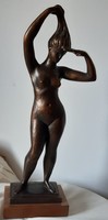 Turcsányi Árpád: Fésülködő akt szobor, 37 cm
