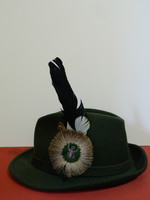 Modena gyapjú vadász kalap kalapdíszekkel