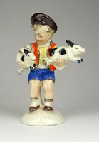1C616 Régi német kisméretű porcelán fiú kismalacokkal 11.5 cm