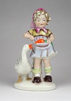 1C617 Régi porcelán kislány libával figura 14.5 cm
