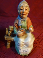 Porcelán figura, csemegéző nénike a cicájával, magassága 13 cm. Vanneki!