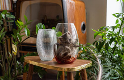 Macskaváza - Mid century modern design üveg váza - narancssárga piros foltokkal - retro üveg váza