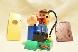 LEGO Duplo speciális elem 7db. + 1db. figura + 1db. állat figura pipi eredeti jó állapotban 