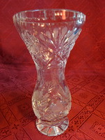 Kristályüveg váza magassága 18,5 cm, felső átmérője 9,7 cm. Vanneki!