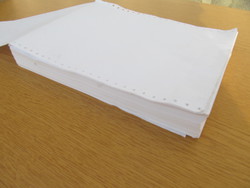 A4-es nyomtató leporelló papír régi tűs nyomtatókhoz (175 dkg.).