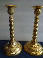 A pair of sumptuous antique gilded candle holders, exquisite work ..19.2 X 9.5 cm