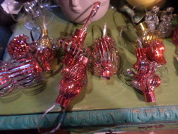 8 db retro ,  piros-arany-ezüst lametta dísz / karácsonyfadísz egyben , szép állapotban .