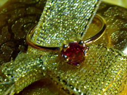 Gyönyörű aranyozott ezüst rubin drágaköves cica gyűrű arany állítható