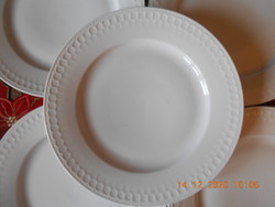 Zsolnay Hungária sorozat lapos tányérok