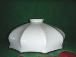 Porcelán lámpaernyő
