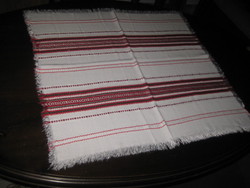 Silk woven tablecloth 75 x 70 cm
