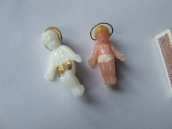 Régi, antik mini, minatűr angyalkák, kis Jézuskát ábrázoló betlehemi figurák-karácsonyi dekoráció