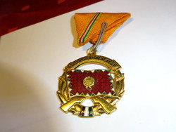 Katonai kitüntetés a haza szolgálatáért, átmérője 3,8 cm. Vanneki!