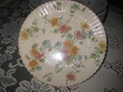 Saarregeumines tányér  1950 . régi szép virág mintával  19,6  cm