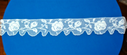 Old cotton rose and rose bud pattern rece lace shelf strip, cabinet strip